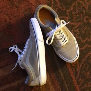 Canvas Low-Top Sneakers in Light Gray - Unbranded